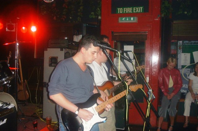 harrydoessomeofthatriffing.jpg