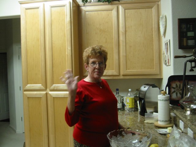 momstartingchristmasevedinner.jpg