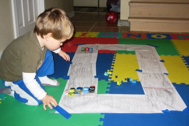 auntiesheilamadearacetrackforliamscars.jpg