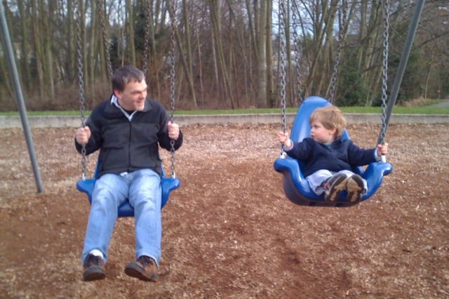 liamanddaddyatthepark3.jpg
