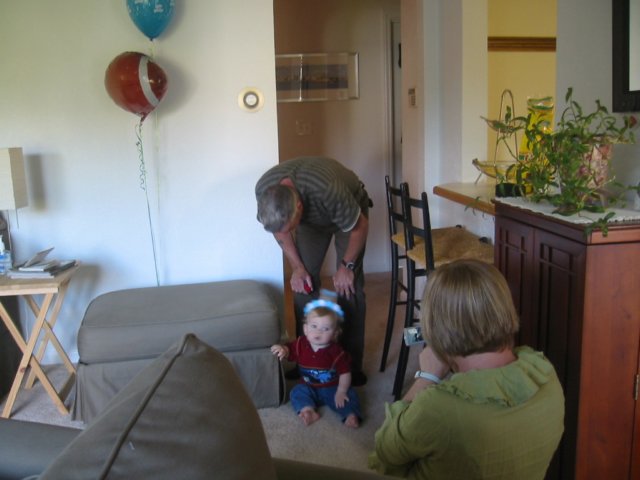 birthdayboywithunclealanandauntiesheila.jpg