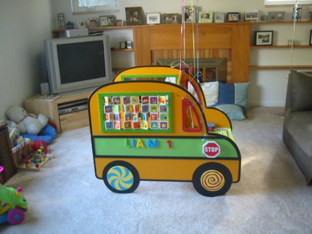 schoolbus.jpg