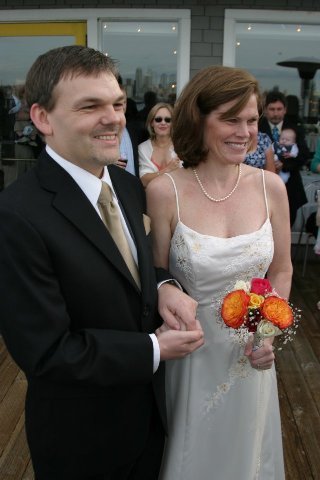itismypleasuretonowpronouncethemhusbandandwife.jpg