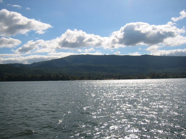 arewethereyetonthecolumbiariveronthewaytooregon.jpg