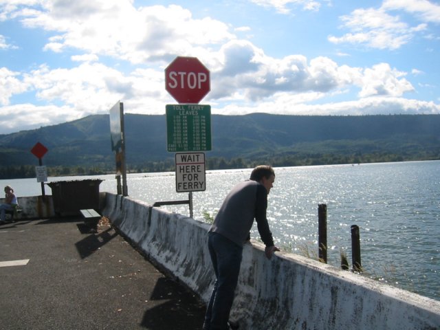 waitingforthepugetislandferry.jpg