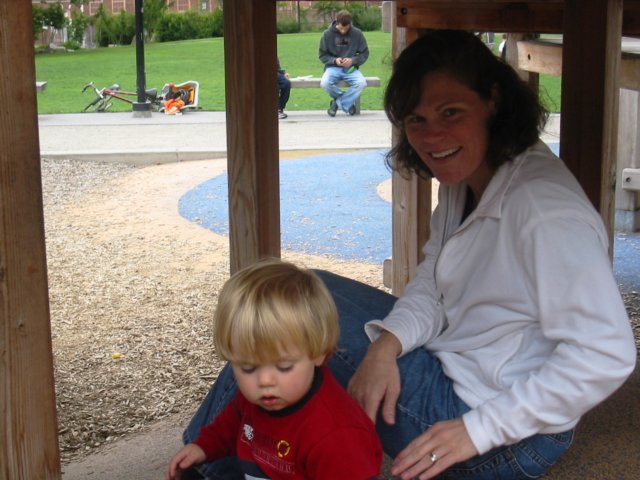 liliandmummyundertheslides.jpg
